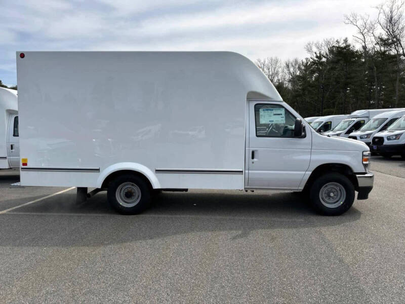 2027 Ford E-Series