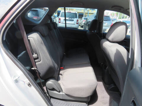 2009 Kia Rondo LX