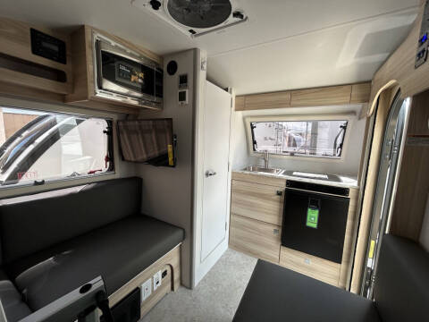 2025 nuCamp RV TAB 320 S