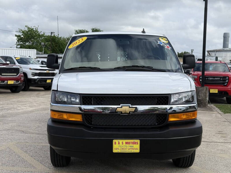 2023 Chevrolet Express 2500