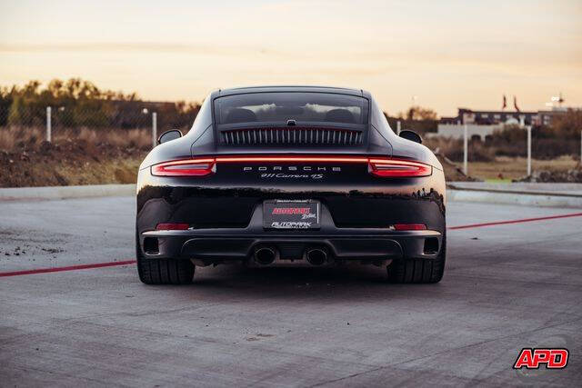 2019 Porsche 911 Carrera 4S