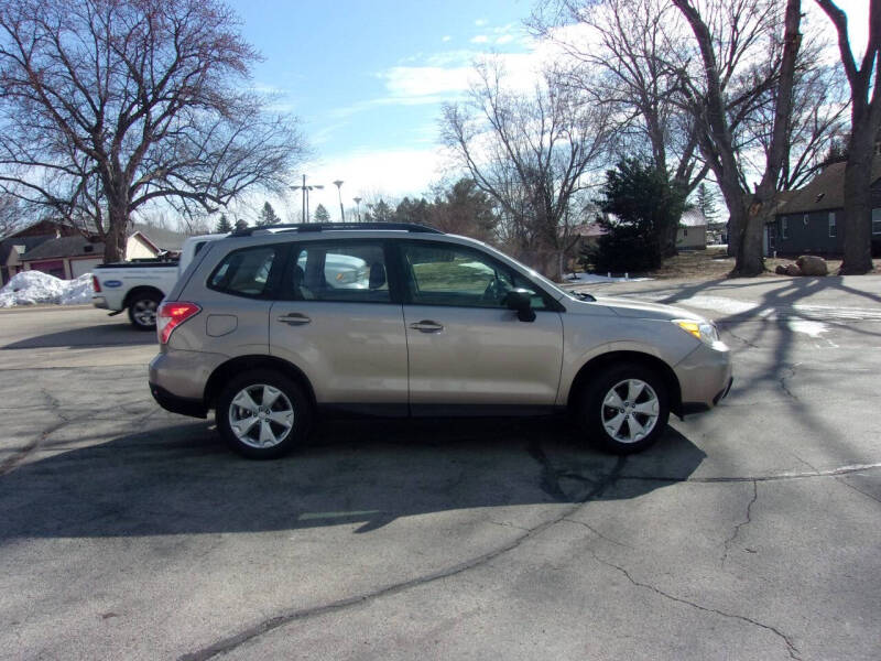 2016 Subaru Forester 2.5i