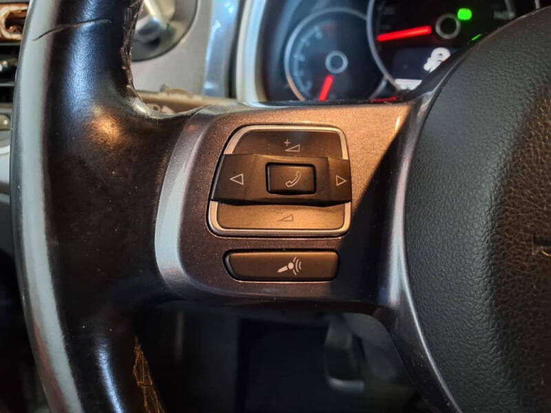 2018 Volkswagen Beetle 2.0T SE