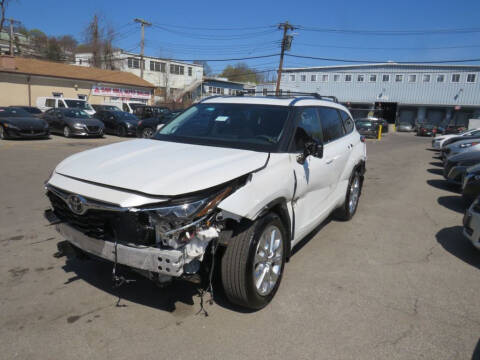 2023 Toyota Highlander for sale at Saw Mill Auto in Yonkers NY