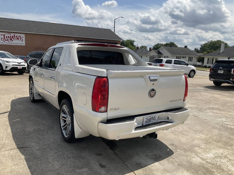 2013 Cadillac Escalade EXT Premium