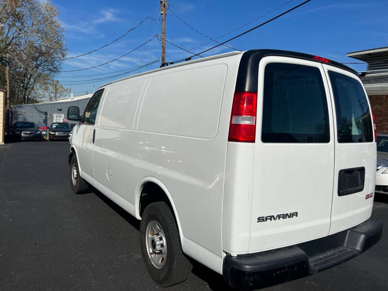 2019 GMC Savana 2500