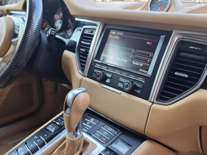2016 Porsche Macan S