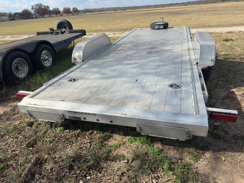 2021 Featherlite Trailer FL3182-20