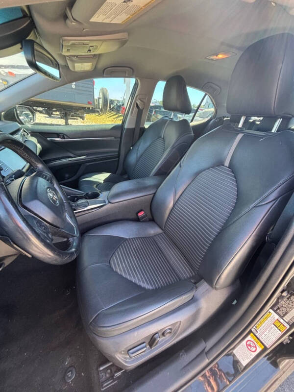 2018 Toyota Camry SE