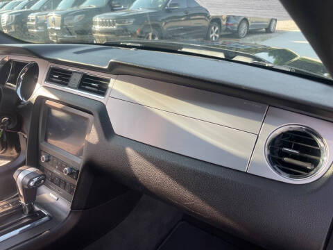 2012 Ford Mustang V6 Premium