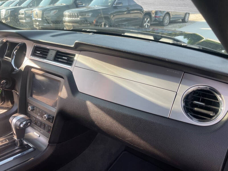 2012 Ford Mustang V6 Premium