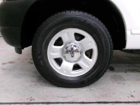 2003 Ford Explorer XLS