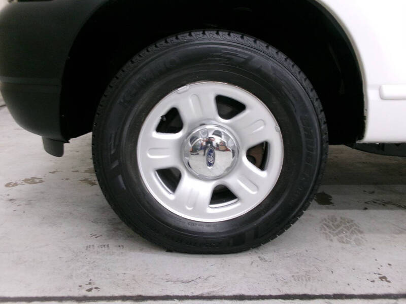 2003 Ford Explorer XLS