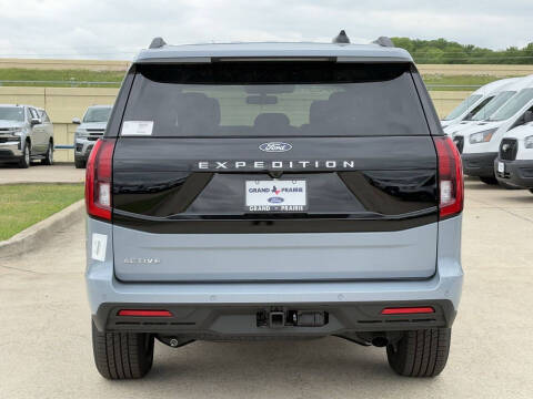 2026 Ford Expedition Active