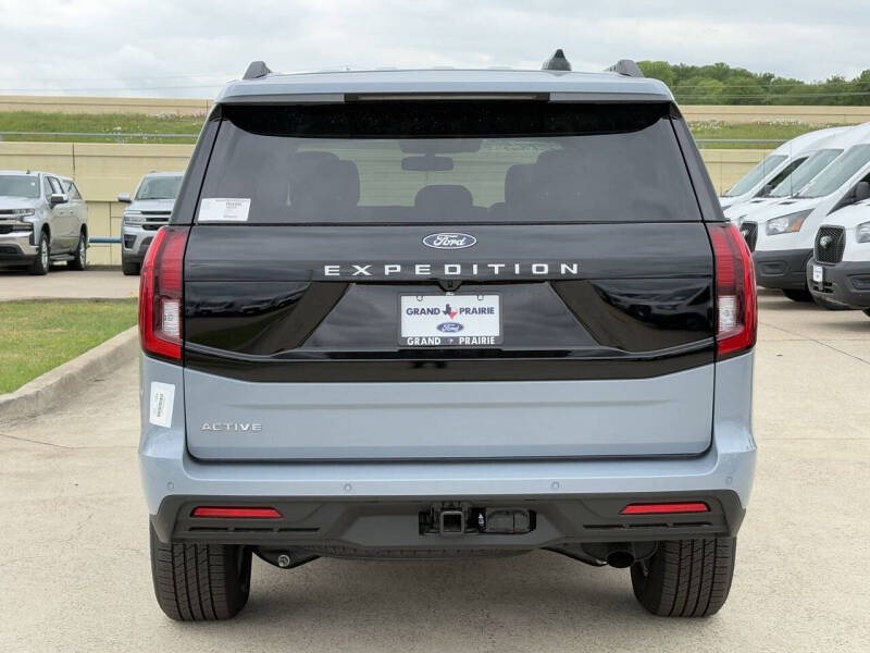 2026 Ford Expedition Active