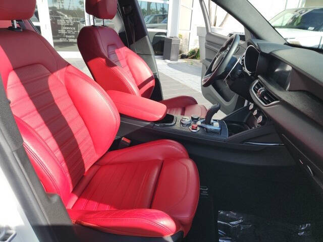 2024 Alfa Romeo Stelvio Sprint