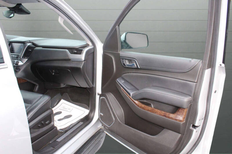 2017 Chevrolet Suburban LT