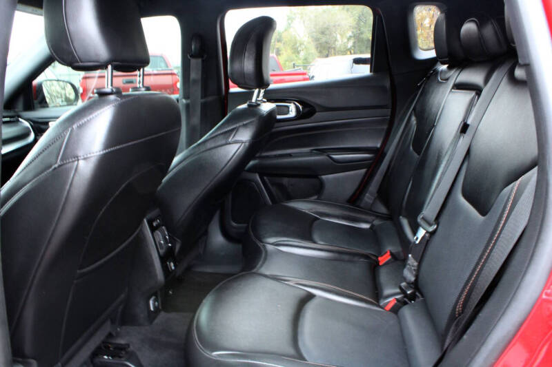 2023 Jeep Compass (Red) Edition