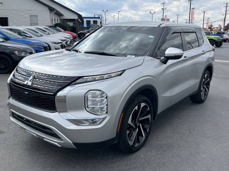 2022 Mitsubishi Outlander SE