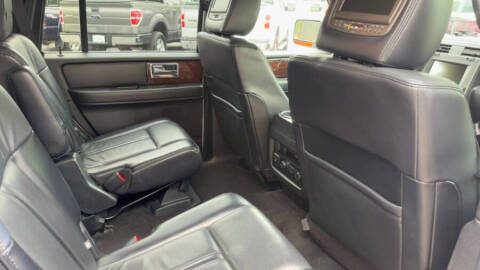 2017 Lincoln Navigator Select