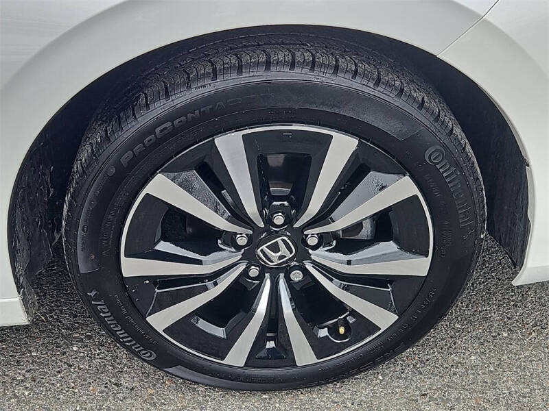 2024 Honda Civic EX-L