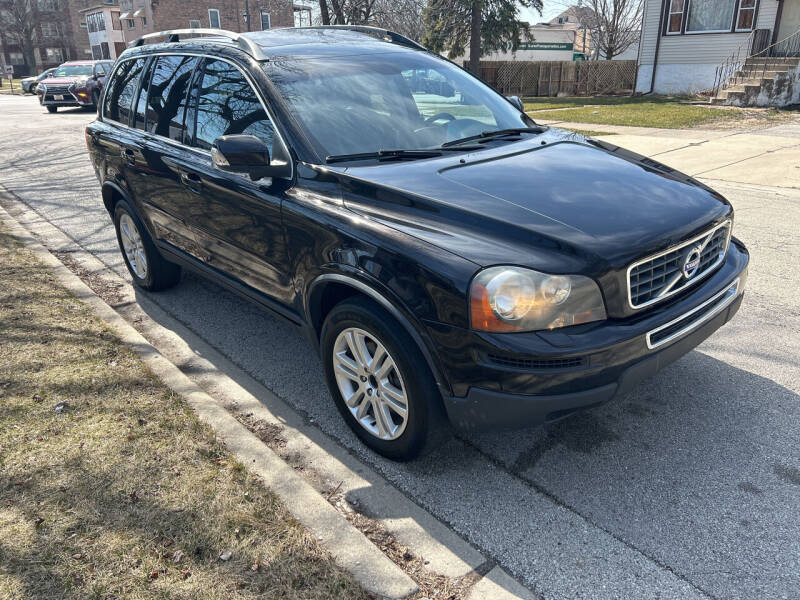 2011 Volvo XC90 for sale at RIVER AUTO SALES CORP in Maywood IL