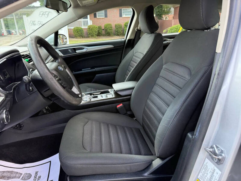 2018 Ford Fusion Hybrid SE