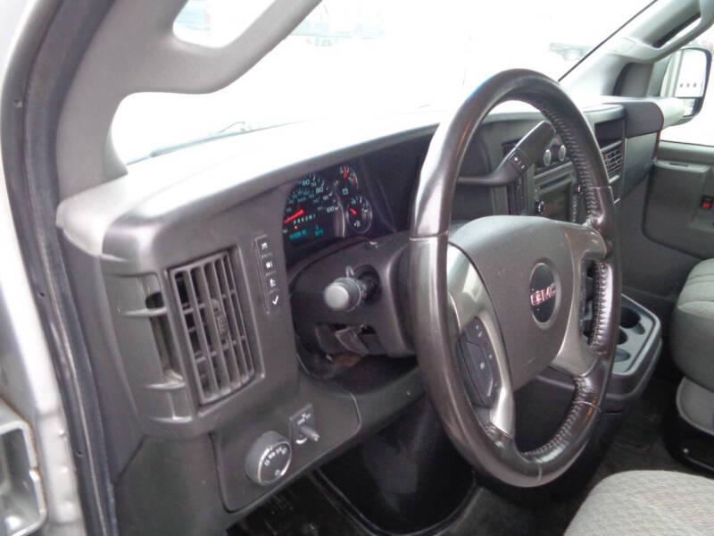 2017 GMC Savana LT 3500