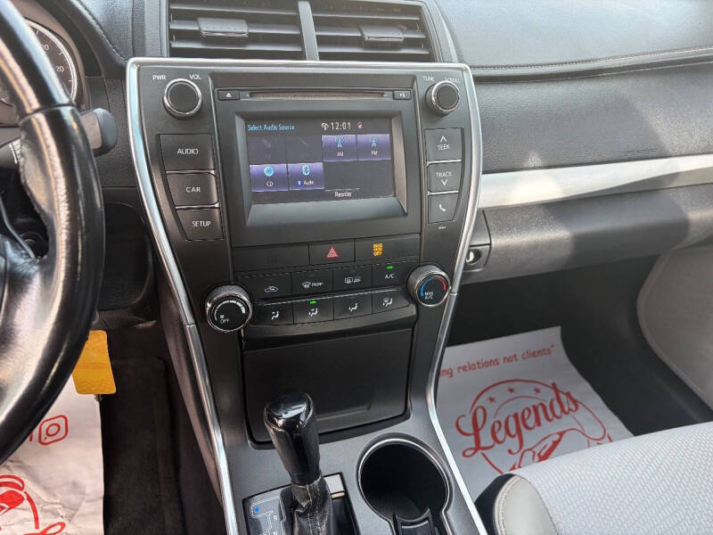 2016 Toyota Camry SE