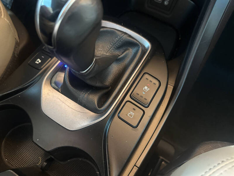 2017 Hyundai Santa Fe Sport 2.0T Ultimate