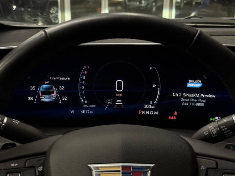 2024 Cadillac XT4 Premium Luxury