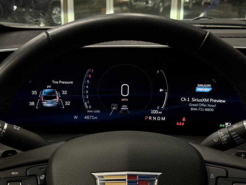 2024 Cadillac XT4 Premium Luxury