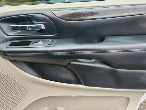 2016 Dodge Grand Caravan American Value Package