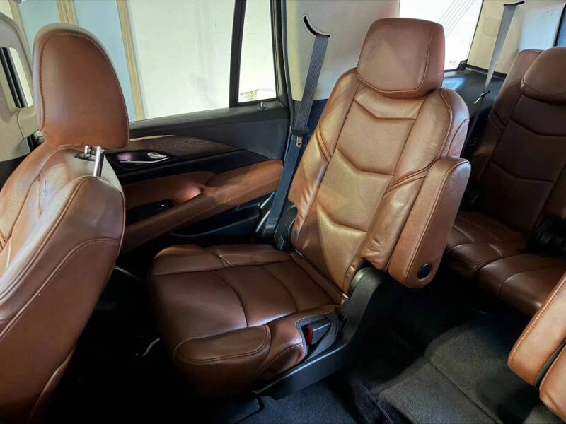 2018 Cadillac Escalade Premium Luxury