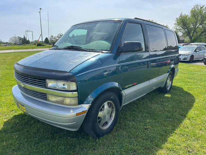 2000 Chevrolet Astro LS