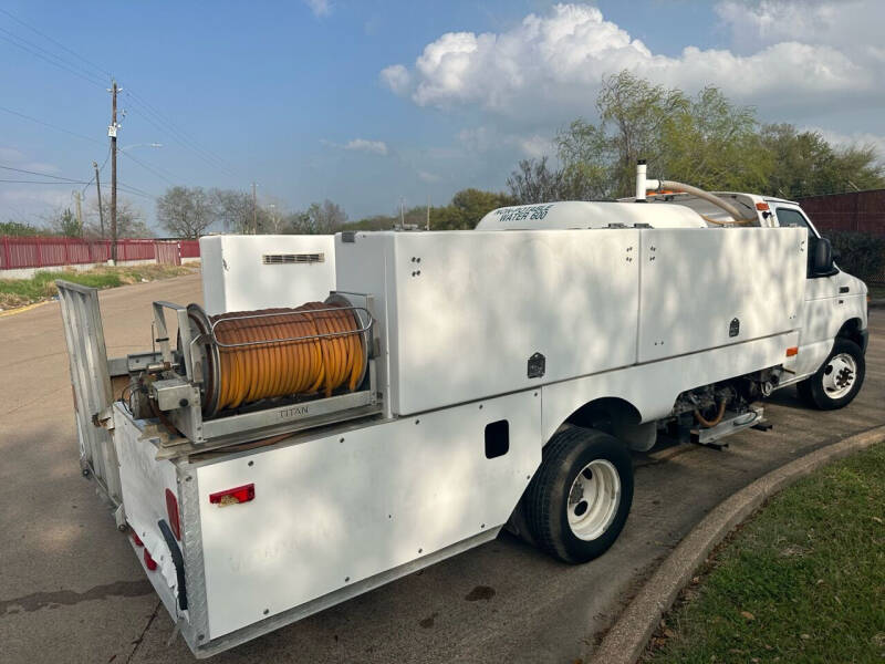 2012 Ford E-Series E-450 SD