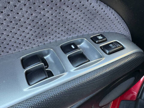 2004 Mitsubishi Outlander XLS