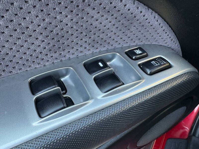 2004 Mitsubishi Outlander XLS