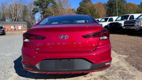 2020 Hyundai Elantra SE