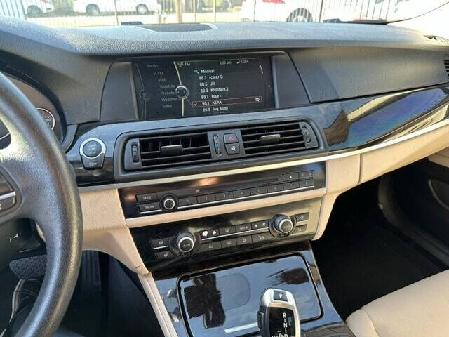 2012 BMW 5 Series 528i xDrive