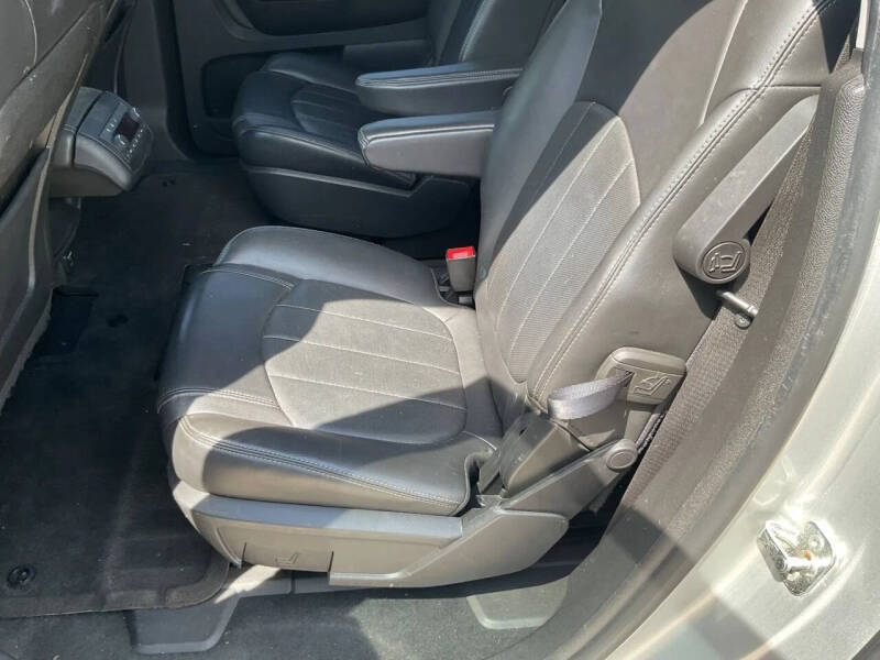 2016 GMC Acadia SLT-2