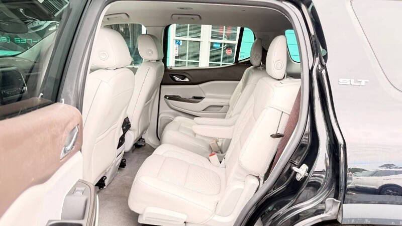 2017 GMC Acadia SLT-1