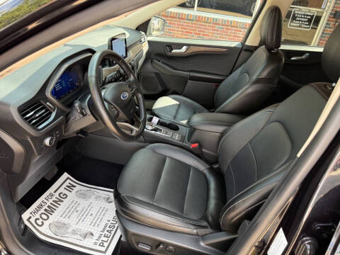 2020 Ford Escape Titanium