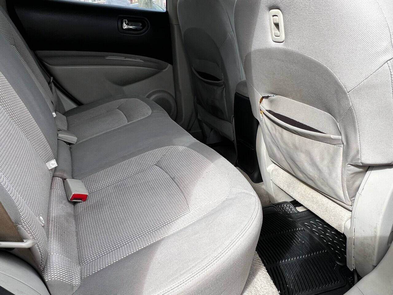 2011 Nissan Rogue SV AWD 4dr Crossover - Off White exterior view 12