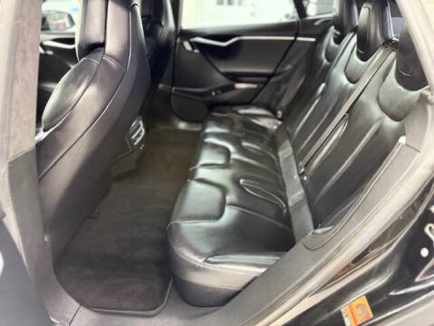 2017 Tesla Model S 75D