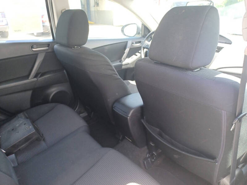 2013 Mazda MAZDA3 i Touring
