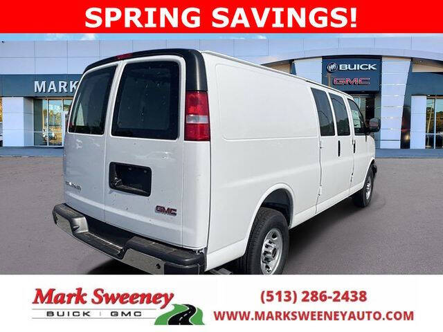 2025 GMC Savana 2500
