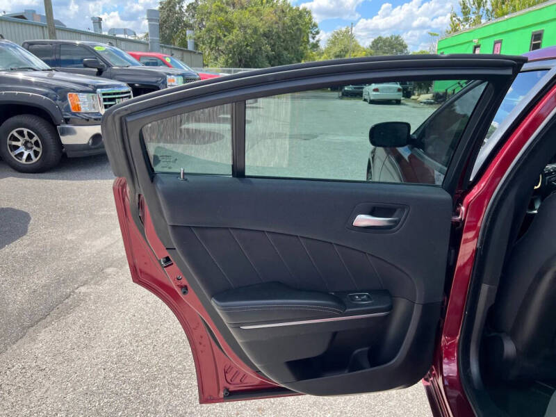 2017 Dodge Charger SXT