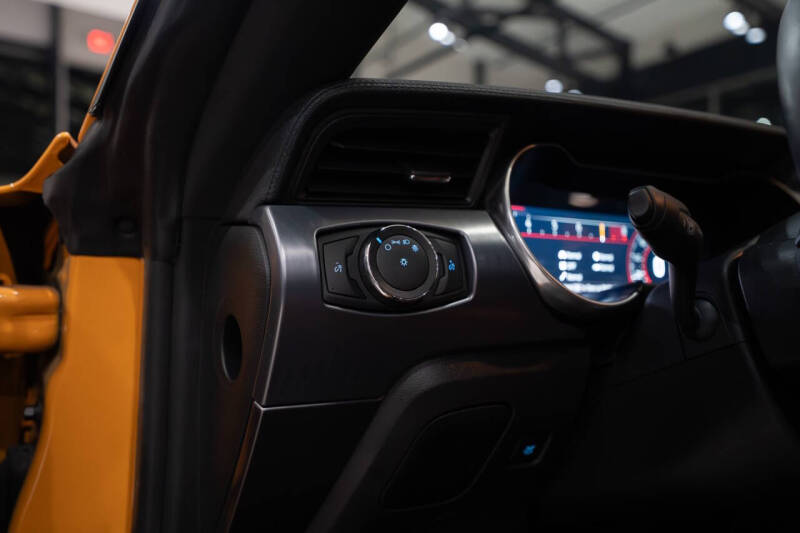 2022 Ford Mustang Mach 1