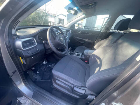2017 Kia Sorento L